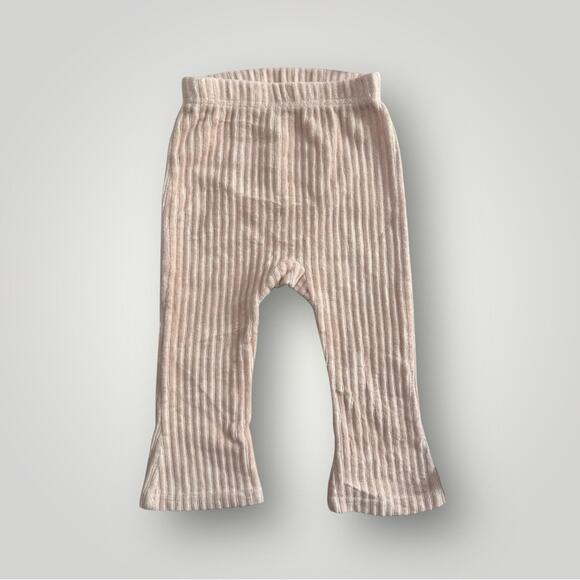 🍋2/$30- Lot of Four 12M Baby Girl Pants Boho Fleece Winter Mix Bell Bottoms - Picture 5 of 5